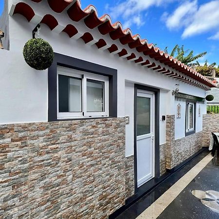 Modern Minimalist Studio With Essential Comfort Funchal  Eksteriør bilde